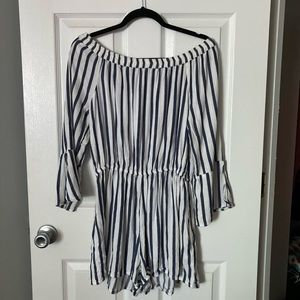 EN CREME Navy Stripe a off the shoulder Romper